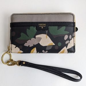 Fossil | NWT Zippered Wristlet Wallet